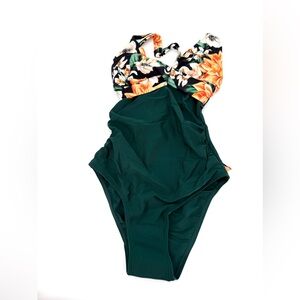 Cupshe Orange and Green Floral One Piece Swimwear Size XS